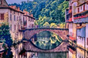 巴黎主场轻取对手，继续领跑法甲积分榜！